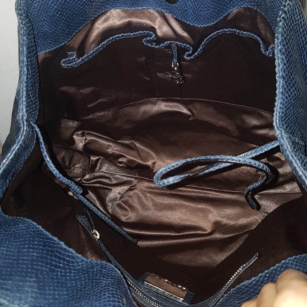 Handbag - Picture 7 of 8